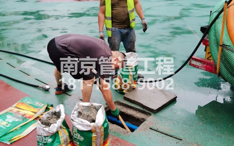 孝陵卫管道清淤